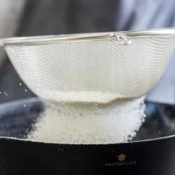 Kitchencraft Sieve In Acciaio Inox Da Cucina -Negozio al dettaglio stagionatura KI0089B StainlessSteelSieve 20cm lifestyle5