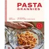 Hardie Grant Pasta Grannies: I Segreti Dei Migliori Cuochi Casalingi D'Italia -Negozio al dettaglio stagionatura PastaGrannies 0001 717CEVx3TBL