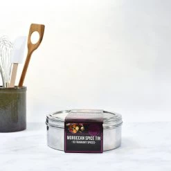 Spice Kitchen Ingredienti Spice Cucina Marocchina Spice Tin 9 Spice Kitchen Ingredienti Spice Cucina Marocchina Spice Tin -Negozio al dettaglio stagionatura SP0101 SpiceKitchenMoroccanSpiceTin 2