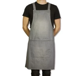 Cookware Dutchdeluxes Denim Suspender Grembiule In Grigio -Negozio al dettaglio stagionatura dutch deluxes denim suspender apron grey male model