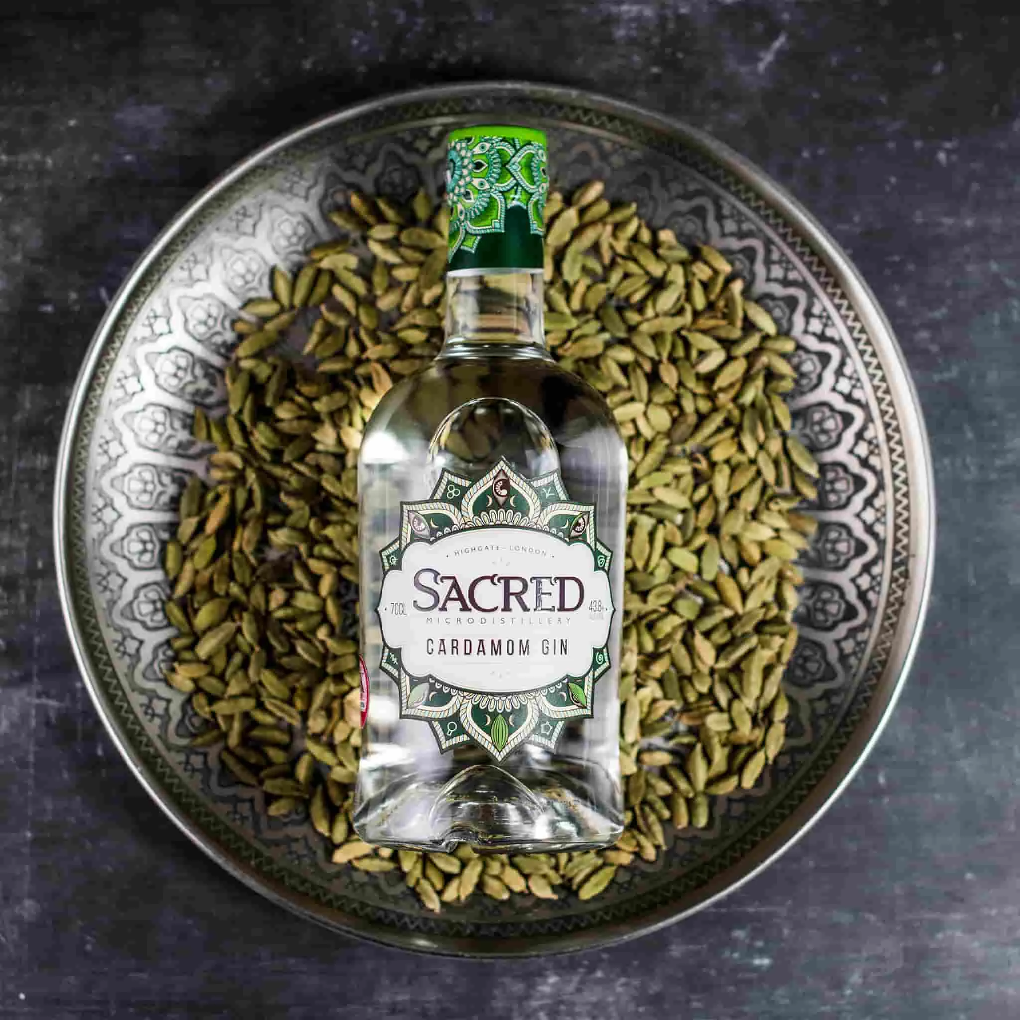 Sacred Spirits Cocktail Making & Barware Sacred Cardamom Gin 70cl 4 Sacred Spirits Cocktail Making & Barware Sacred Cardamom Gin 70cl - immagine 2