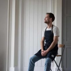 Risdon & Risdon Risdon & Risdon Denim Street Grembiule -Negozio al dettaglio stagionatura lifestyle 0066 Risdon RisdonStreet